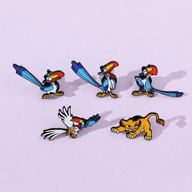 Милый мультяшный креативный Король Лев Симба брошь из сплава синяя птица Шазу