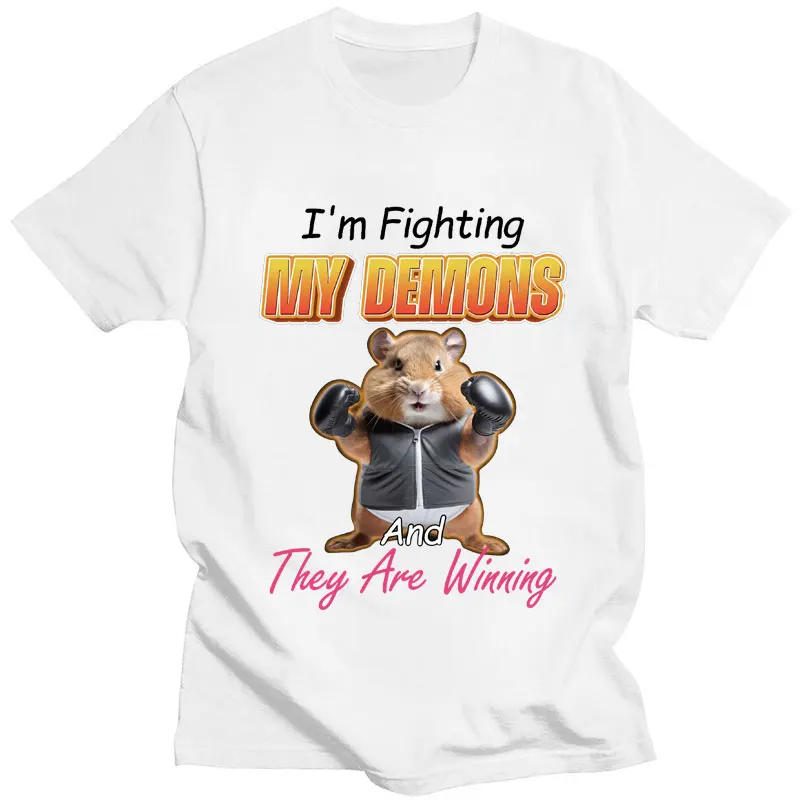 Футболка с изображением хомяка из м/ф Я сражаюсь моими демонами и победителями