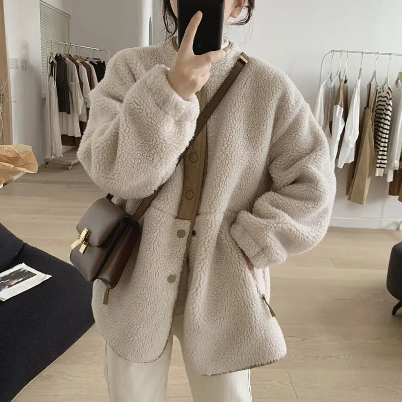 

Lamb hair coat for women in 2022 winter, new loose and thin stand collar design, small coat