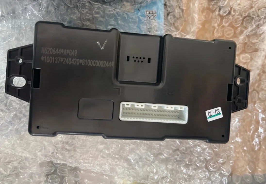 Для деталей грузовиков Dayun Запасные части Модуль управления кузовом 8100C 000244