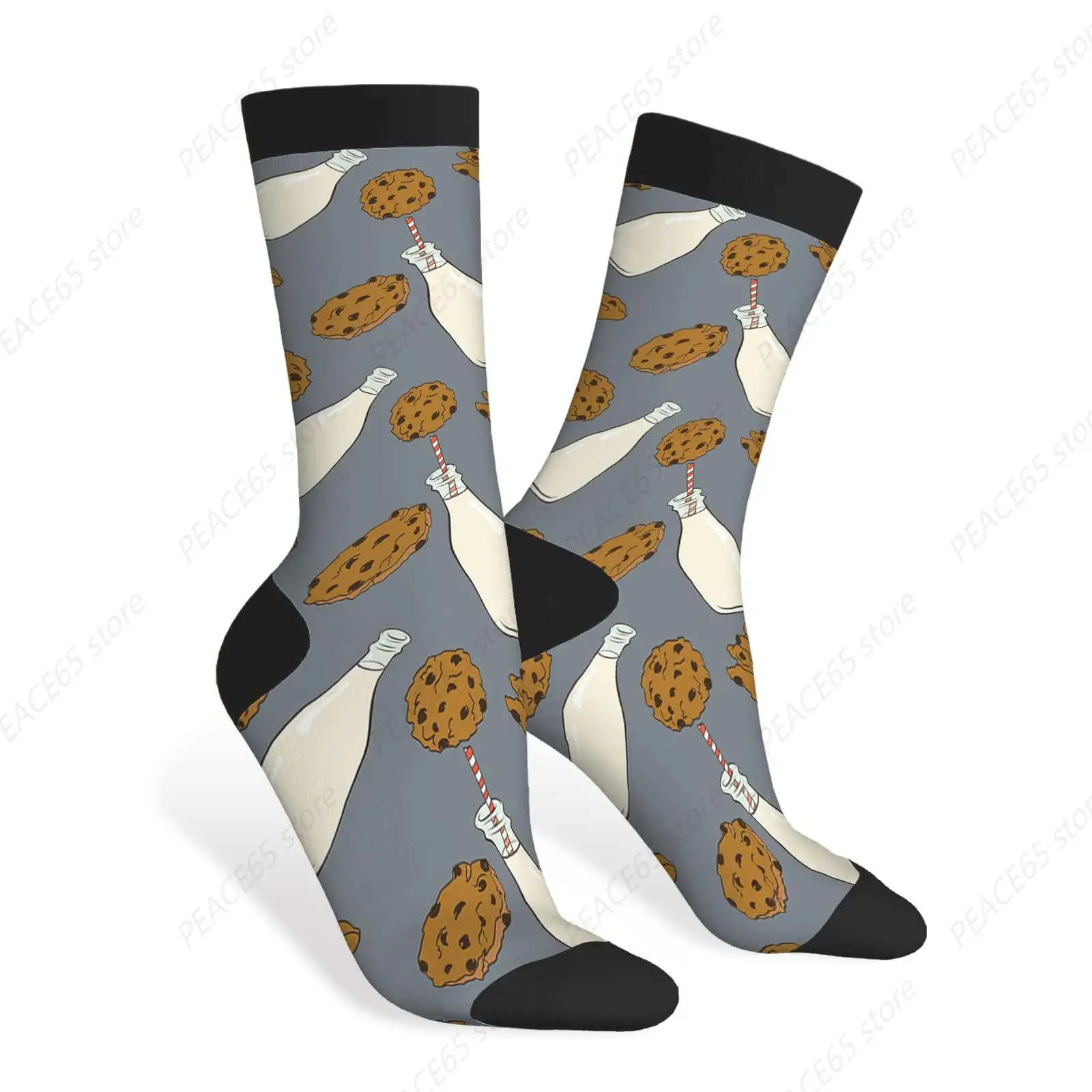 Печенье с мультяшной шоколадной стружки забавные носки бутылка молока свежее