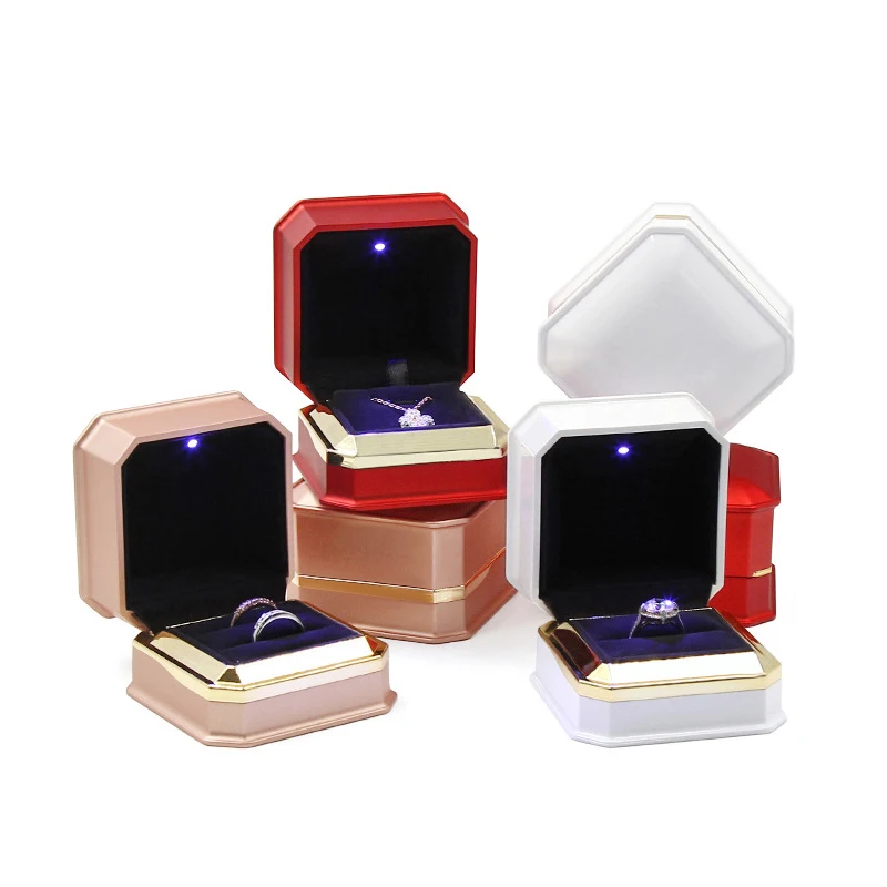 

Luxury Led Light Necklace Pendant Double Ring Jewelry Box Plastic Wedding Jewellery Gift Packing Case with Custom Logo Available