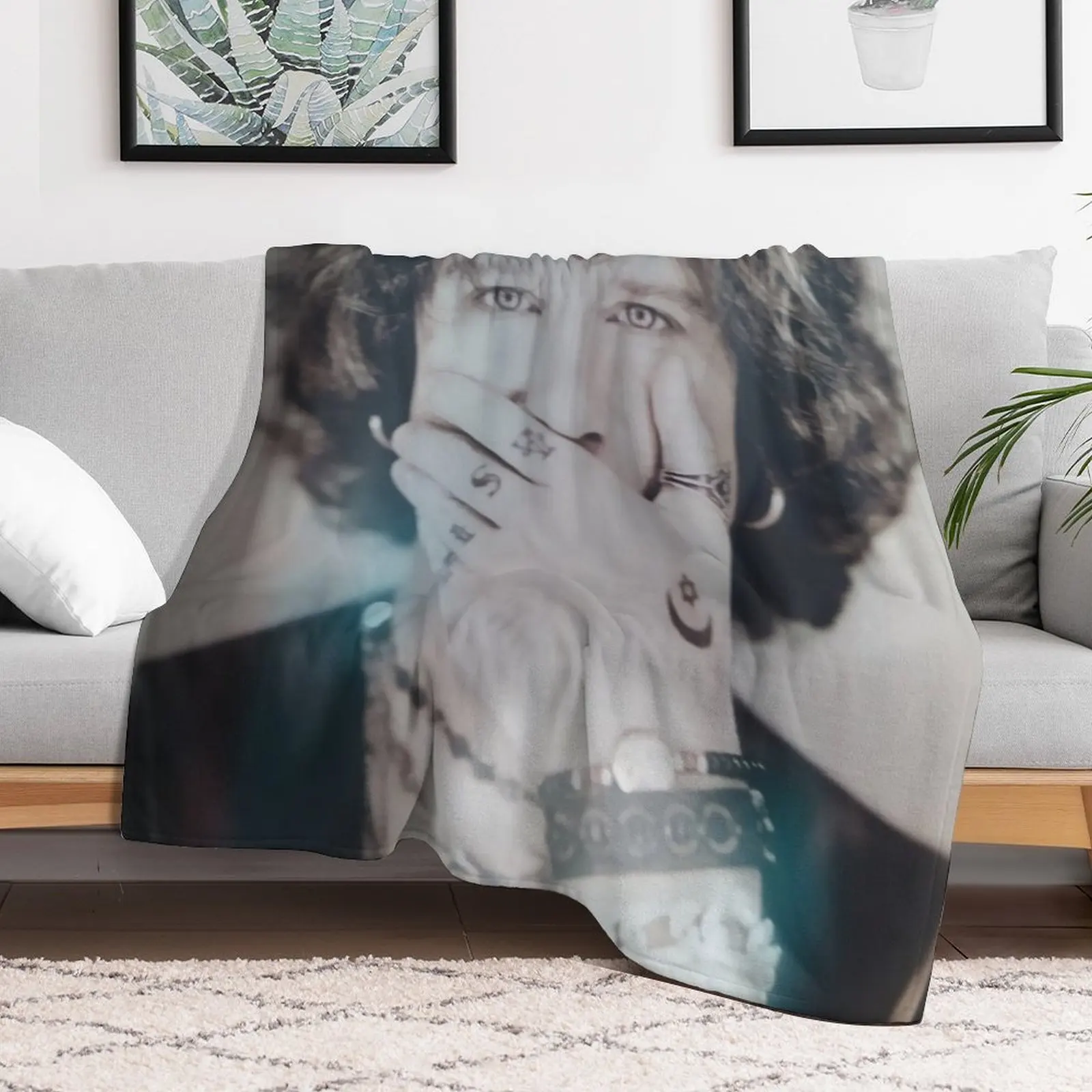 БАНБУЧНЫЙ САВИТЕС. ГЕРОИ ИЗ СЕЛЕНИЯ. Одеяло Винтажные декоративные кровати