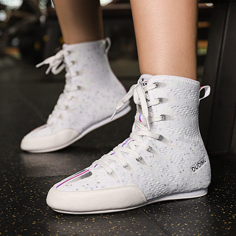 

Big boys' boxing shoes Sanda fighting training shoes Professional wrestling shoes High top boxing shoes for men and women