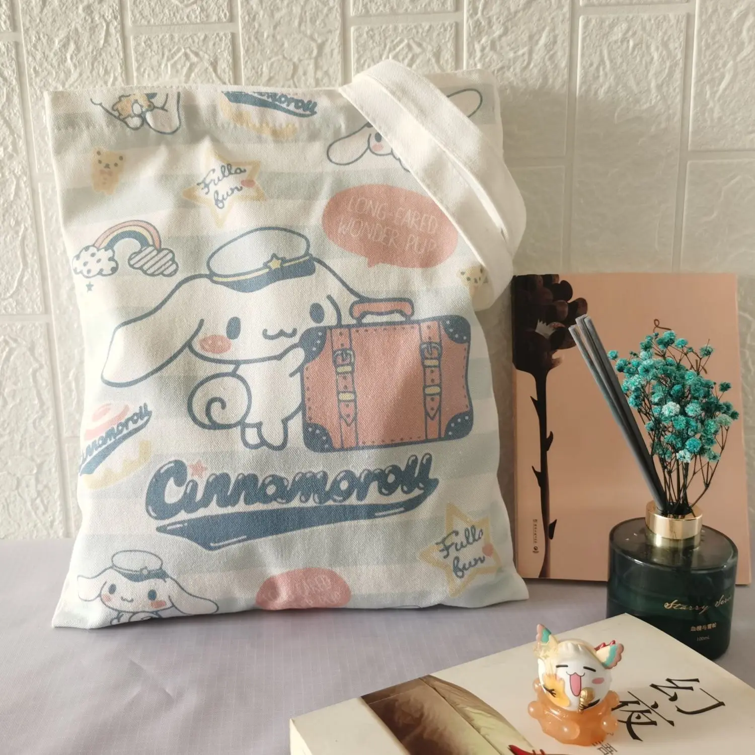 

Kawaii Sanrio Cinnamoroll Cartoon [Canvas Bag] High Appearance Handbag Cute Small Fresh Canvas Bag Student Tutorial Bag