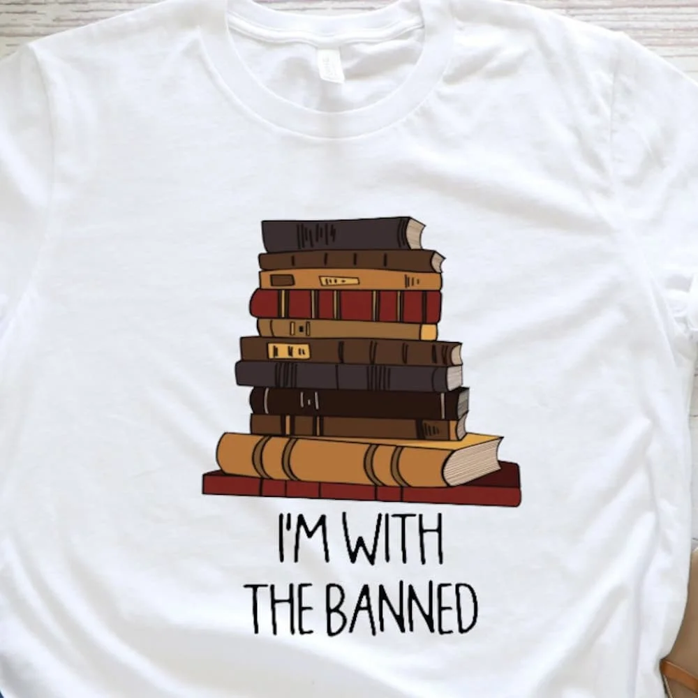 Я с запрещенной книгой футболка книга для чтения библиотеарской книги любимая