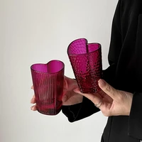 Стаканы в форме сердца#1