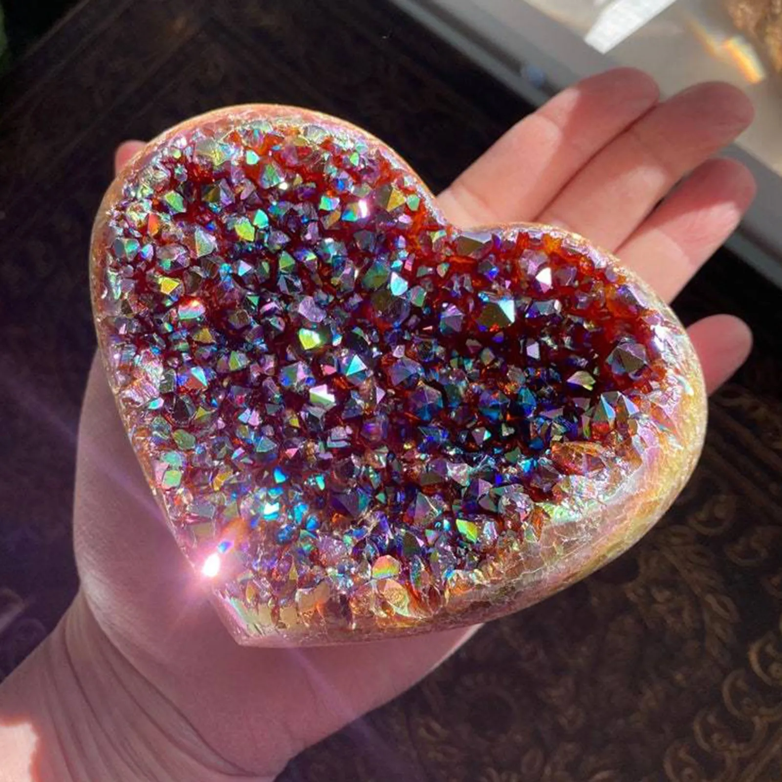 

2022Natural Amethyst Geode Heart Shaped Stone Healing Crystals Stones Titanium Rainbow Cluster Angel Aura Quartz Healing Crystal