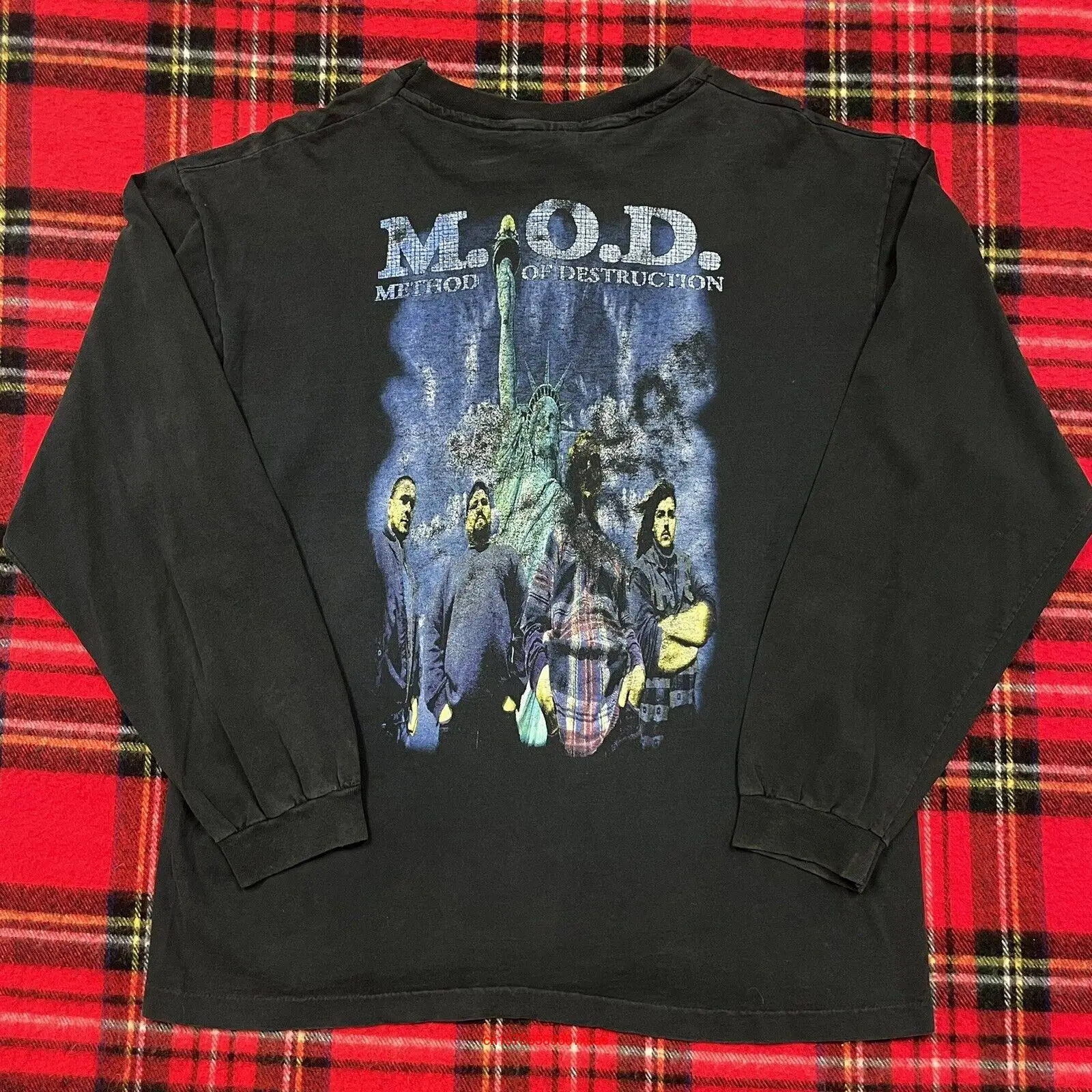 Футболка с длинным или коротким рукавом винтажная в стиле панк металлическим