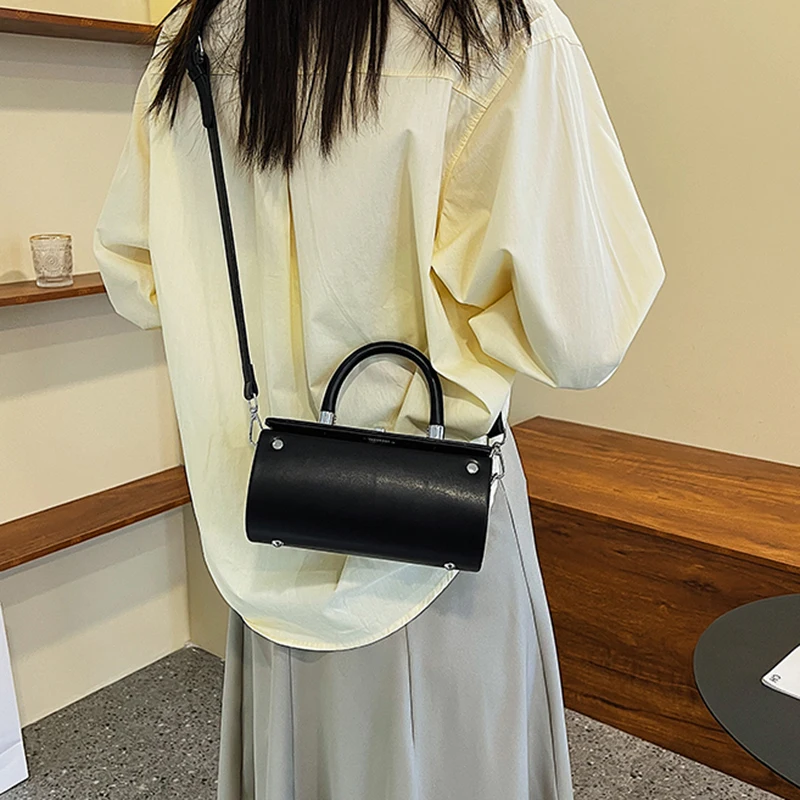 

Women Fashion PU Messenger Bags Solid Simple Chic Shoulder Bag Female French Textured Vintage All-Match Handbags