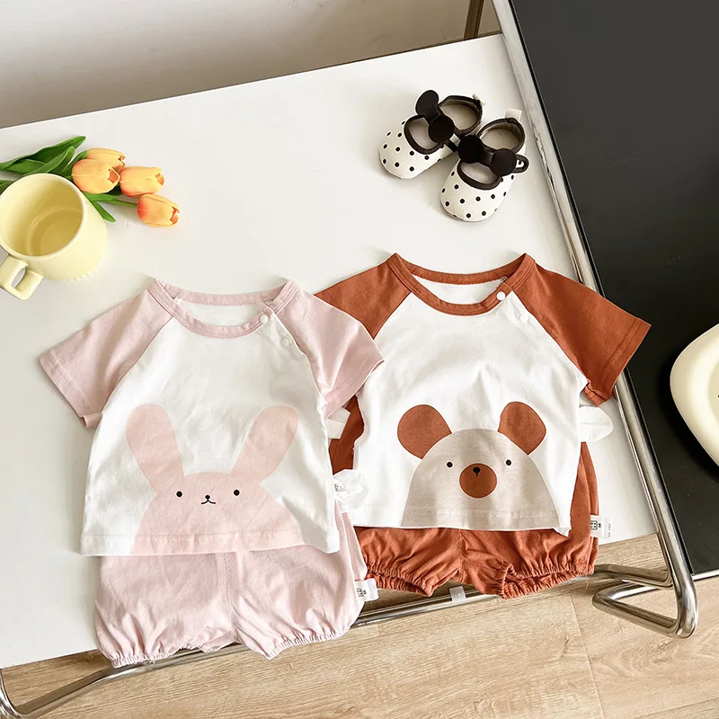 

2023 Summer New Baby Fashion Casual Loose T-shirt Suit Boy Girl Baby Cartoon Print Cotton Short Sleeve Tops + Solid Shorts 2pcs