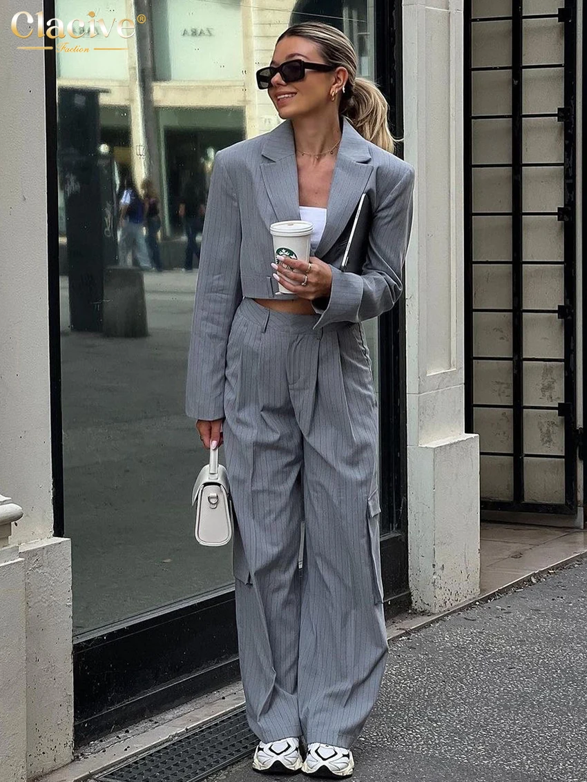 Clacive Fashion Свободный серый полосатый комплект из 2 предметов Женский наряд 2025