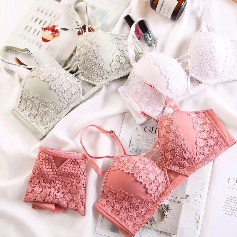 

Ouya a sexy Floral Lace stitched traceless underwear with hair substitute, hollow out, breathable, beautiful back bra, girl