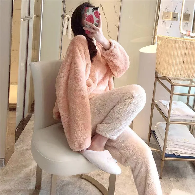 Warm Flannel Pajamas For Women Coral Fleece Autumn Winter Pijamas 2PCS Homewear Suit Round Neck Home Clothes Female