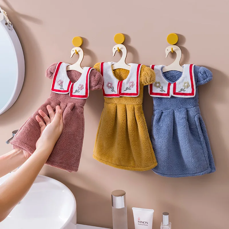 

Cute Dress Hand Towel Coral Velvet Flowers Embroidered Microfiber Towelette Home Decor Dual Purpose Kitchen Bathroom Supplies