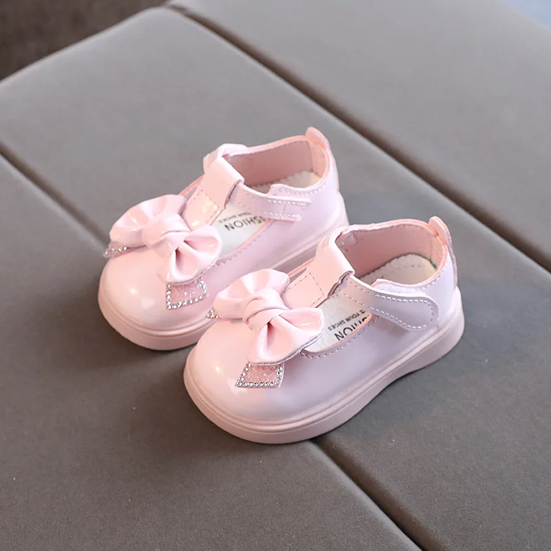 

2022 New Spring Baby Shoes Patent Leather Newborn Children Girls Shoes 1 To 3 Years Old Princess Bowknot Baby Nice Dress Shoes