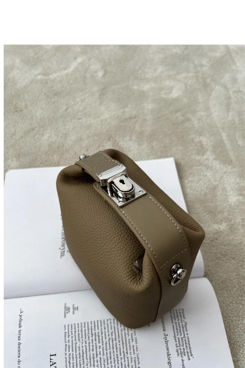 

Women's Bag New Cowhide Lock Buckle Casual Handle Shoulder Bag