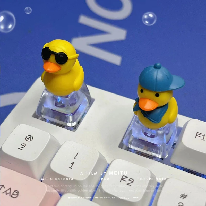 

DIY Cartoon Ice Cube Little Yellow Duck Key Cap Bottom Backlit Key Cap Cherry MX Mechanical Keyboard R4 High Transparent Key Cap