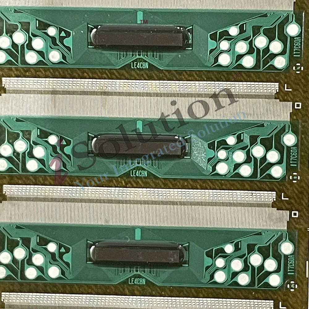 Новый и оригинальный ЖК-драйвер (COF/TAB) IC : IT7C60A LE4CBN