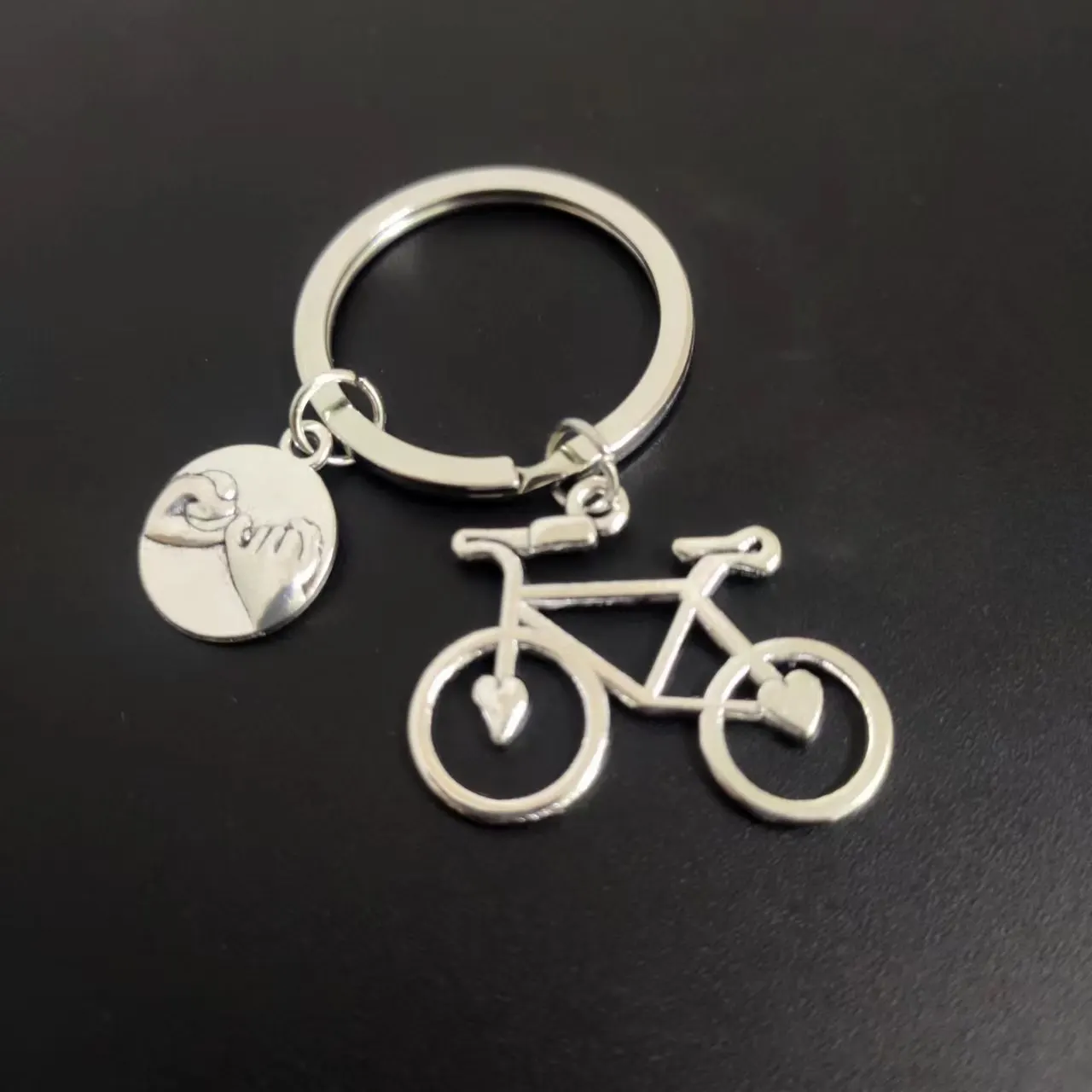 

Hand in hand bicycle LOVE Key Chains, keyring,Silver Color, Women Jewelry Man Accessory Pendant Fashion Gift