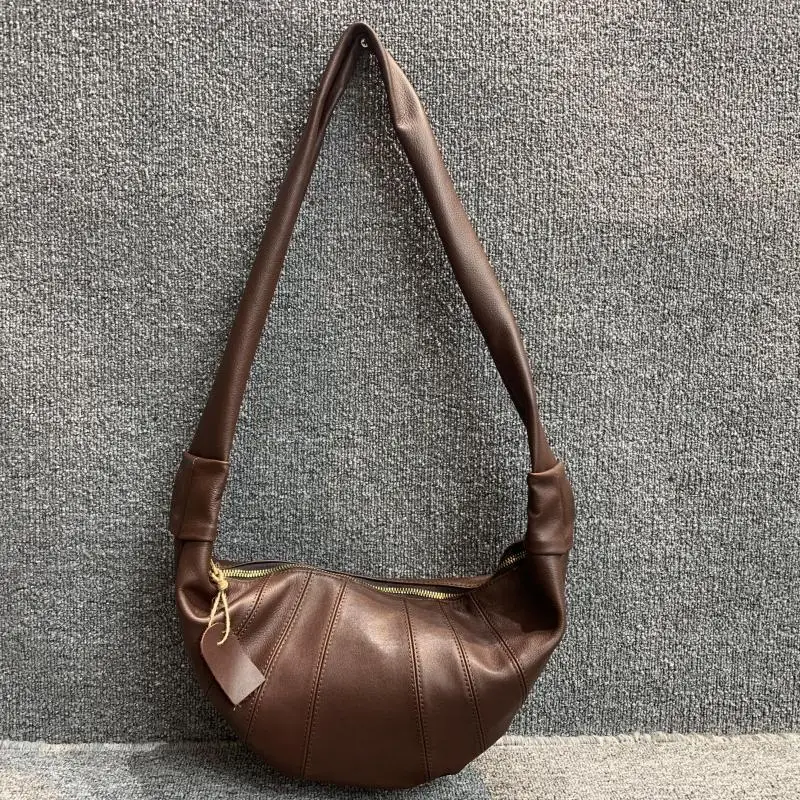 

Women Nappa Croissant Brand Designer Leather Underarm Bag Fashion Baguette Chest Waist Bag Travel Purses And Handbags Luxury
