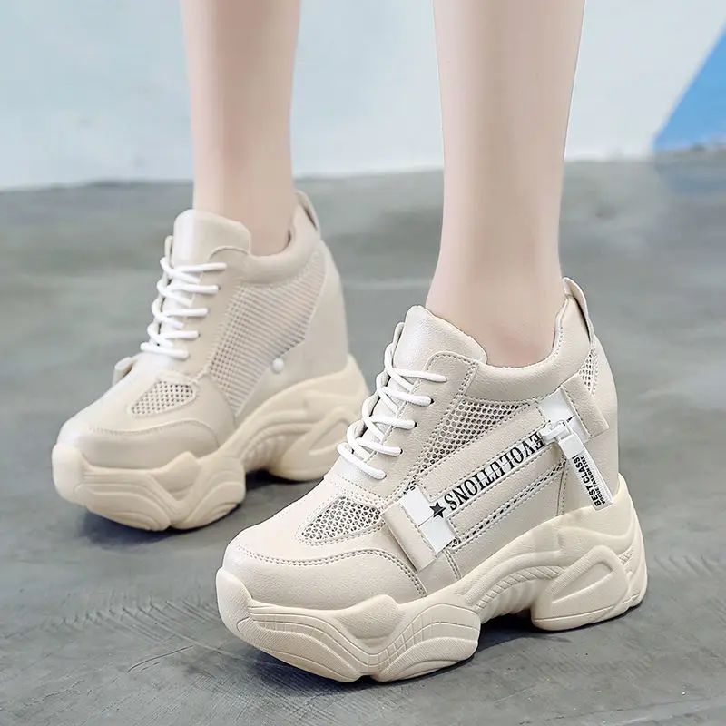 

Sepatu Olahraga Wedges Wanita Harajuku untuk Wanita Sneakers Chunky 11CM Penambah Sepatu Kasual Platform Jaring Bersirkulasi Wan