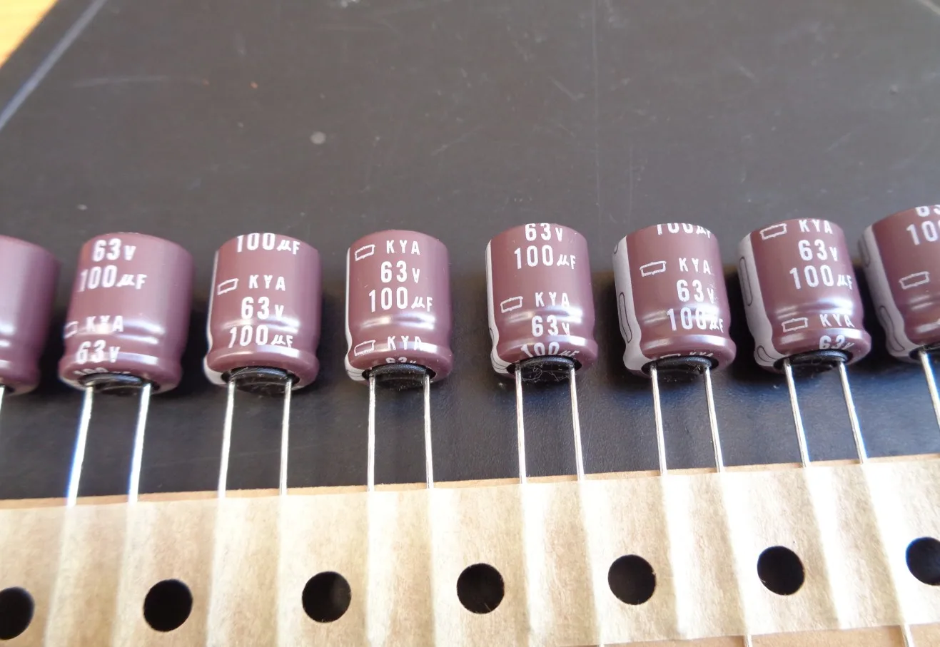 50PCS/LOT Japanese original NIPPON KYA series high frequency low resistance long life electrolytic capacitor FREE SHIPPING