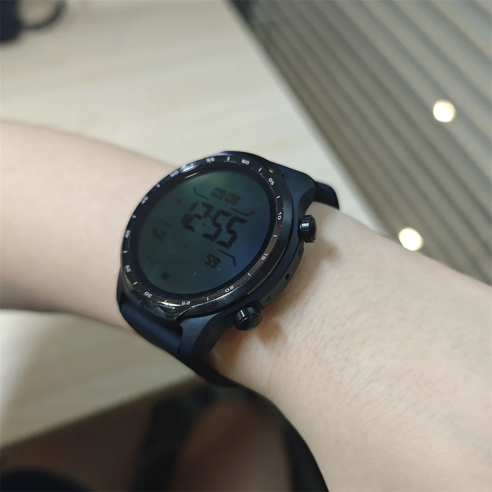 Фото TicSmartwatch Pro 3 (бывший в порядке) WH12018 Wear OS 3.5 Встроенный GPS IP68 Водонепроницаемая машина с дисплеем №3