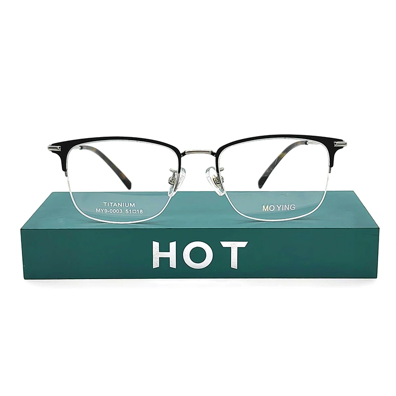 

PMPUI New Super Light Titanium Alloy Two-tone Eyeglasses Men Retro Round Myopia Optics Prescription Glasses Frame Women MY9-003