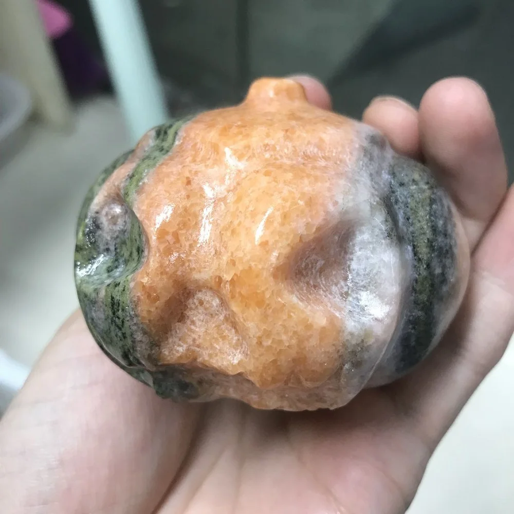 

A Variety Of Natural Stone Pumpkin Heads, Halloween Gifts Quartz Mineral Standard Energy Aura Healing Room Decoration