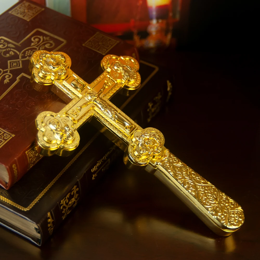 

Ручной металлический православный крест