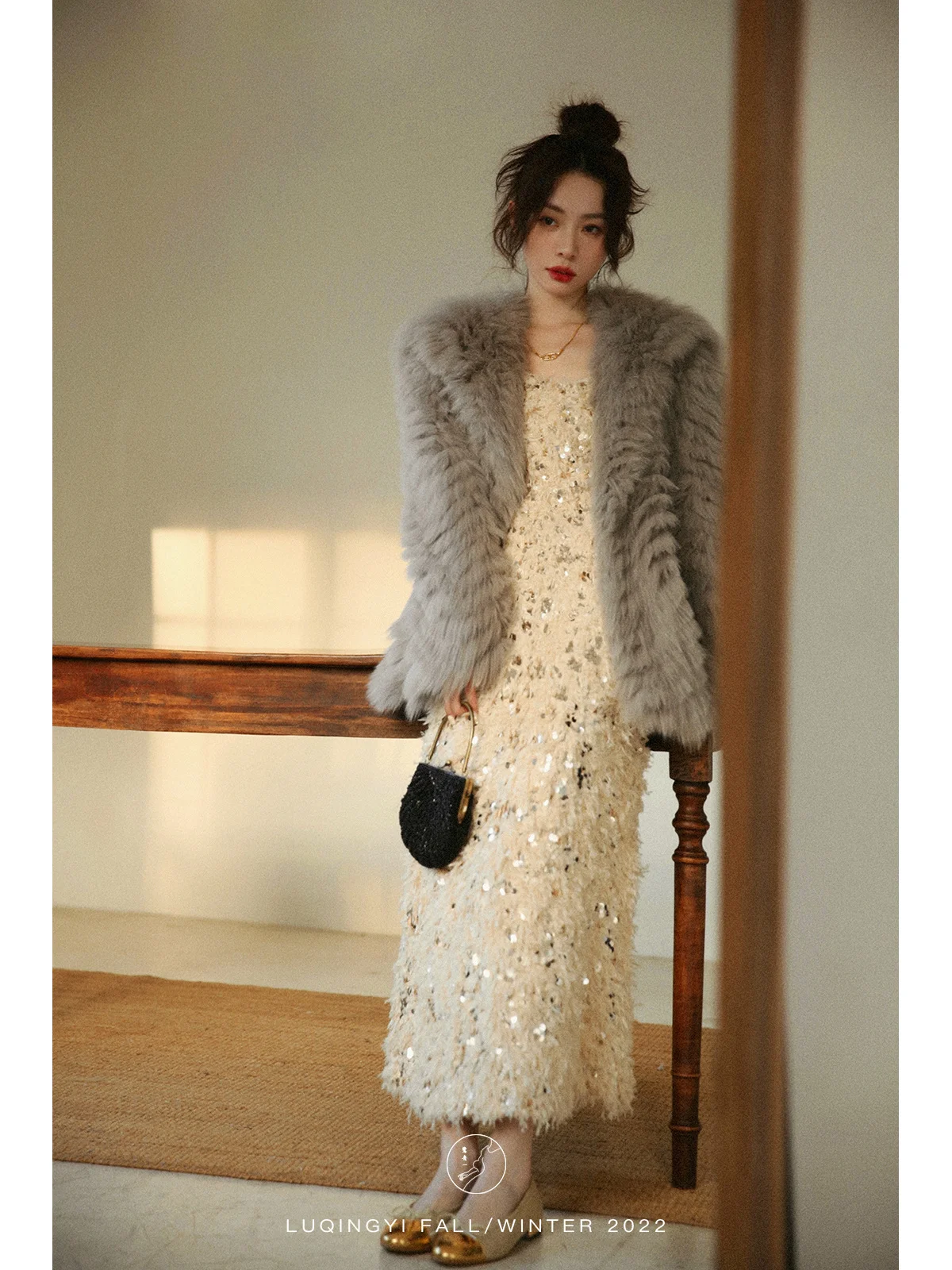 

Selling silk dress,2023 new Strap dress for women in spring and summer high quality jacquard embroidery style dress