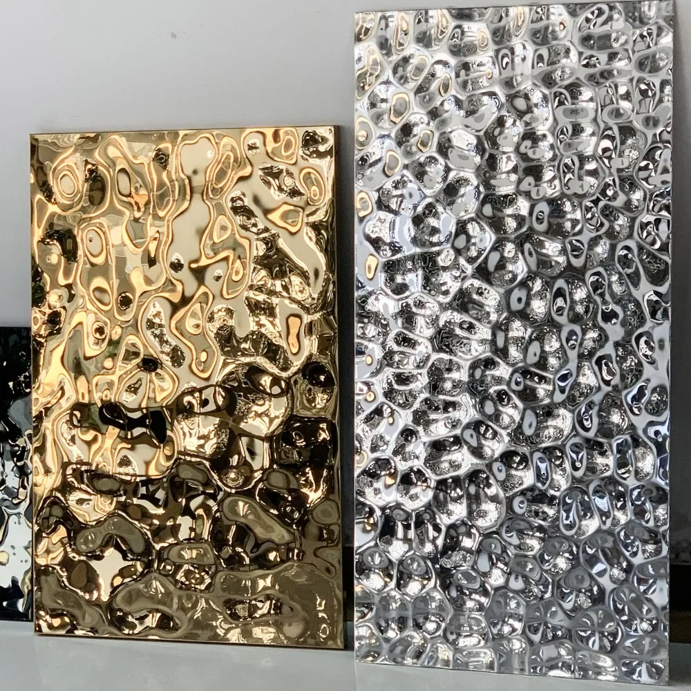 15. синие пластины из нержавеющей стали с рябью воды.