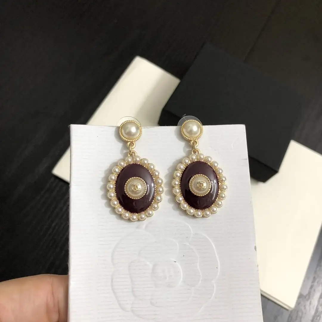

2022 New Fashion Designer Luxury Brand CC Earrings For Women Girl Party Jewelry Chan el Trend CC earrings Wholesale