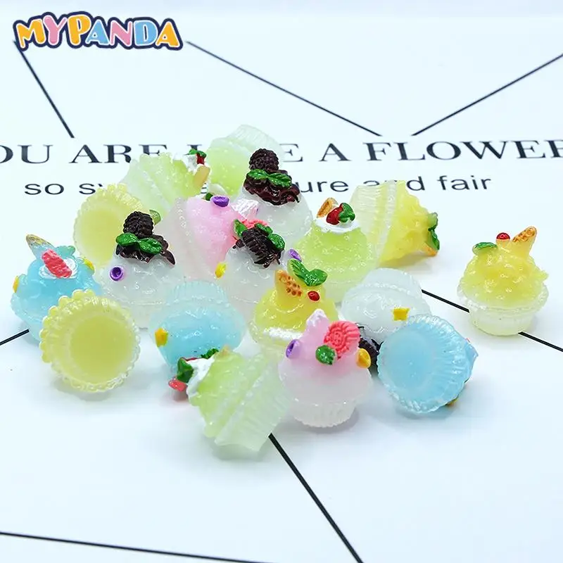 

2Pcs Random Luminous Creamy Smoothie Cups Mini Color Ornament Micro Landscape Decoration Dollhouse Miniature Toy