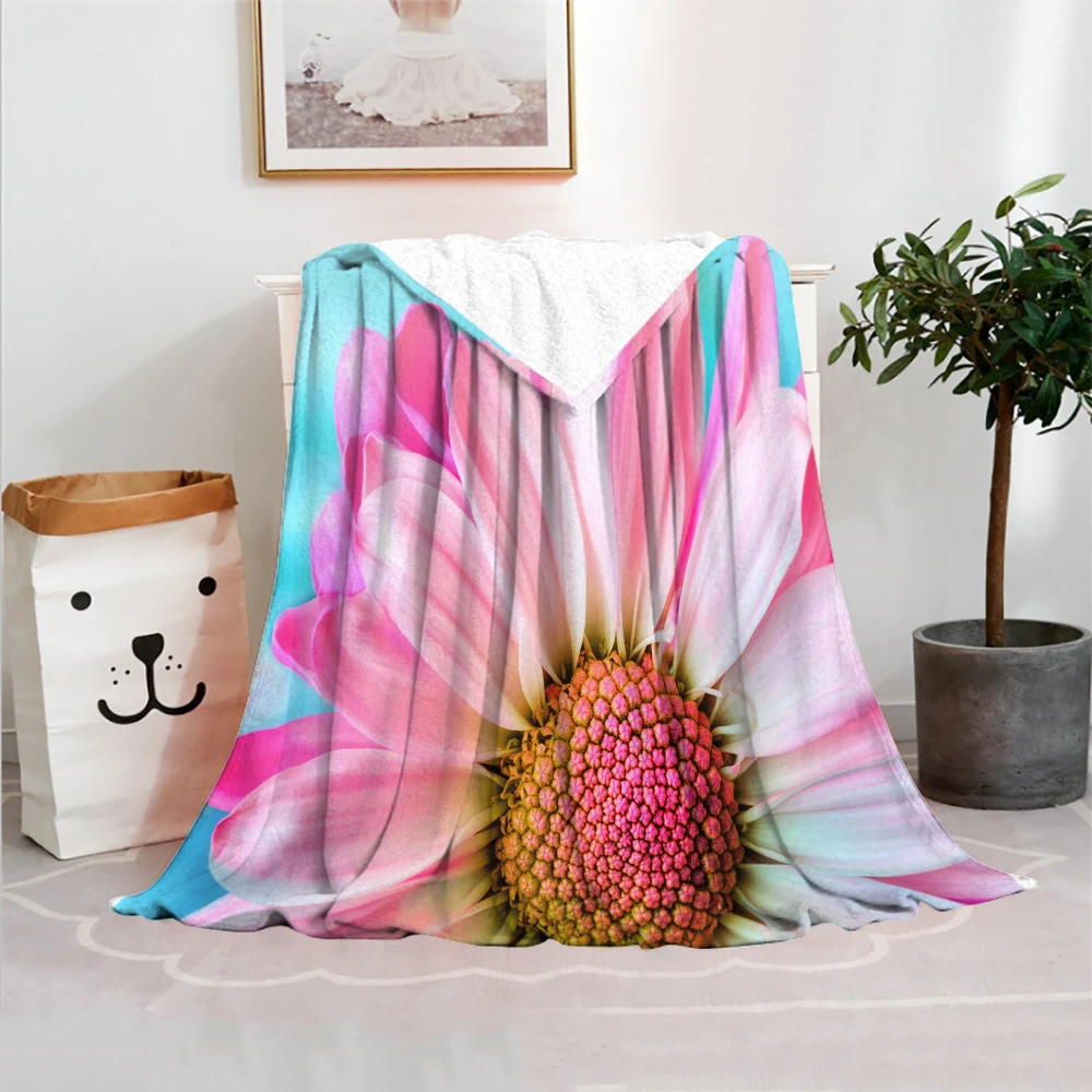 Super Lightweight Soft Warm Sofa Couch Bed Decor for Girls Women Festival Camping Gifts Red Rose Flower Pattern Flannel Blanket