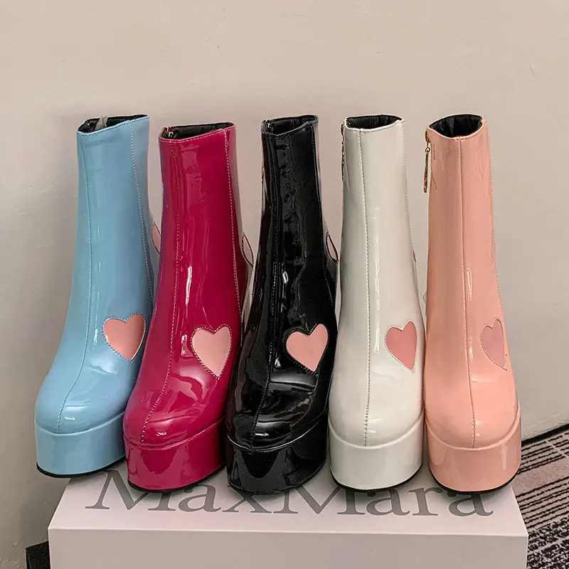 Женские ботильоны Kawaii Sweet Heart Decor из лакированной кожи на платформе с массивным каблуком и боковой молнией, в стиле Y2K, клубные короткие ботинки (art.: 3920dbfedfbc7) - 3920dbfedfbc7