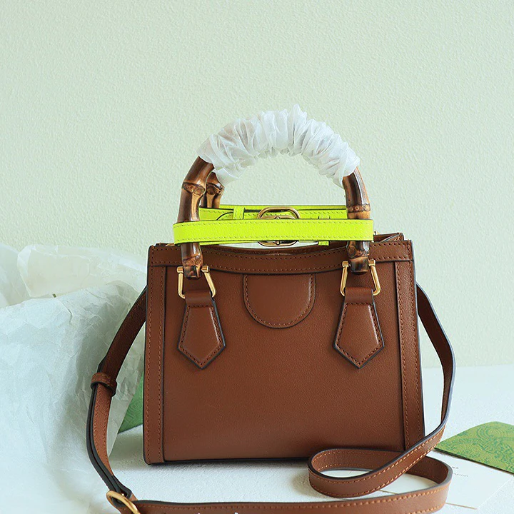 

2023 New Classi Women's Bag Hot Brand Bags for Women Fashion Designer Handbag Genuine Leather Top Qualify Luxury Female Bag