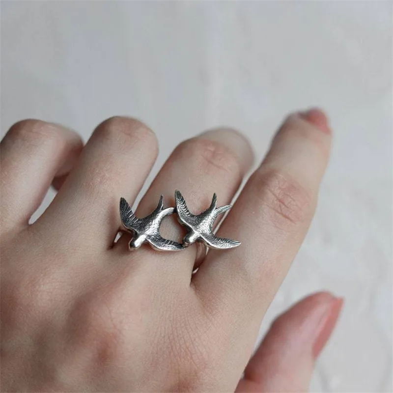 

Vintage Winged Flying Peace Dove Adjustable Rings Unisex Antique Silver Color Creative Personalized Party Jewelry