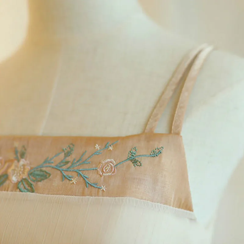 Женский костюм Hanfu из 2 предметов в китайском стиле, повседневное шифоновое платье на бретельках с цветочной вышивкой и кардиган, сказочные костюмы, лето 2022 (art.: 91861effcff) - 91861effcff