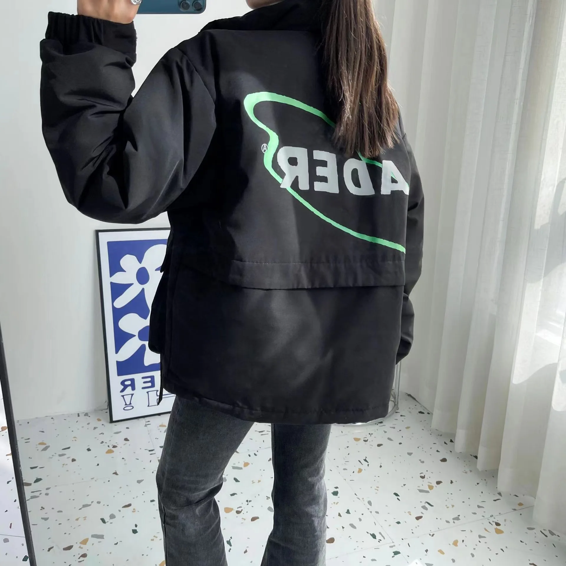 

Новинка зимы 2021, пуховик на молнии с карманами и воротником-стойкой