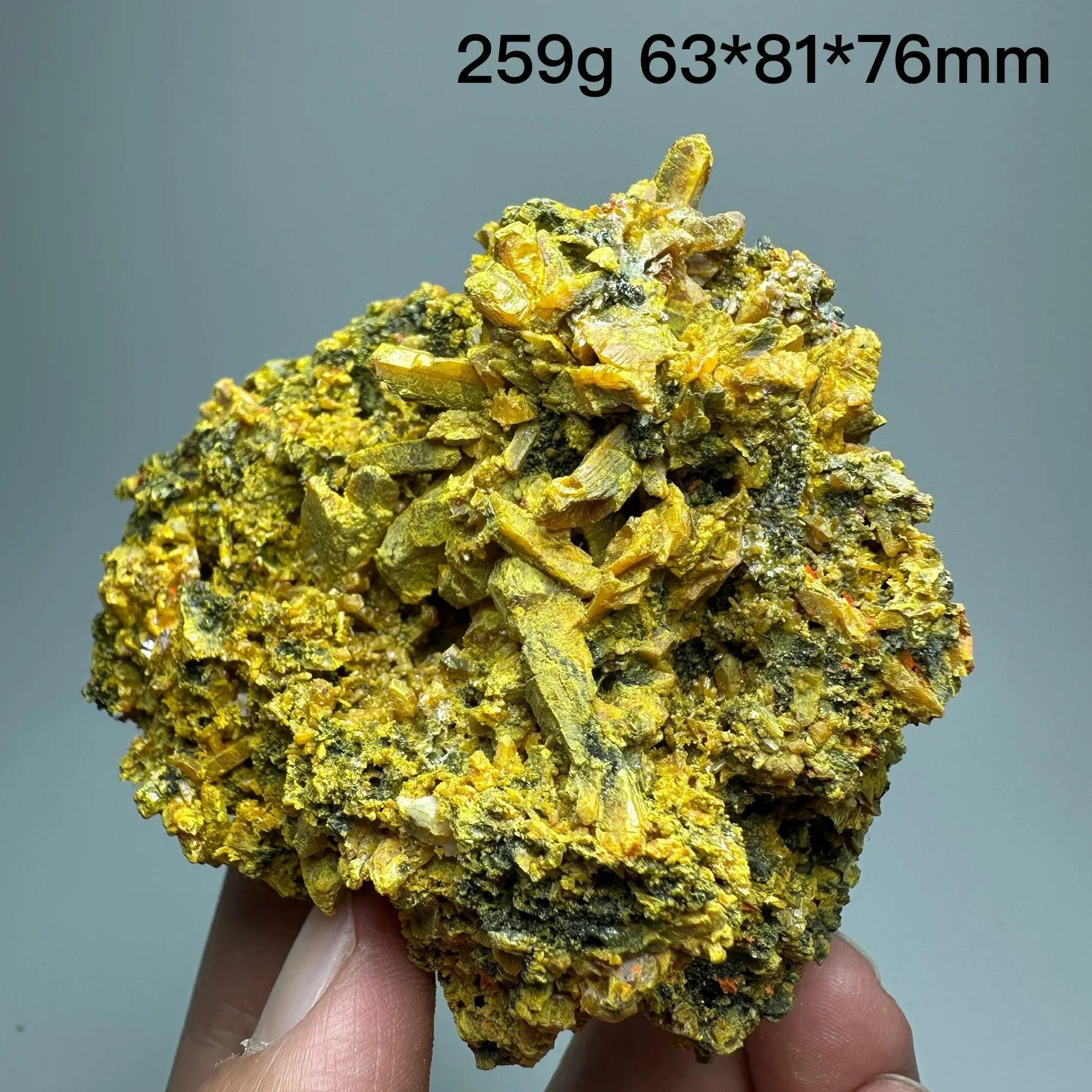 

Хрустальный кварцевый кластер