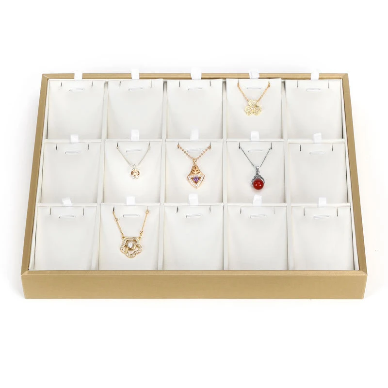 Золотая матовая табличка для демонстрации ожерелья несколько реквизитов