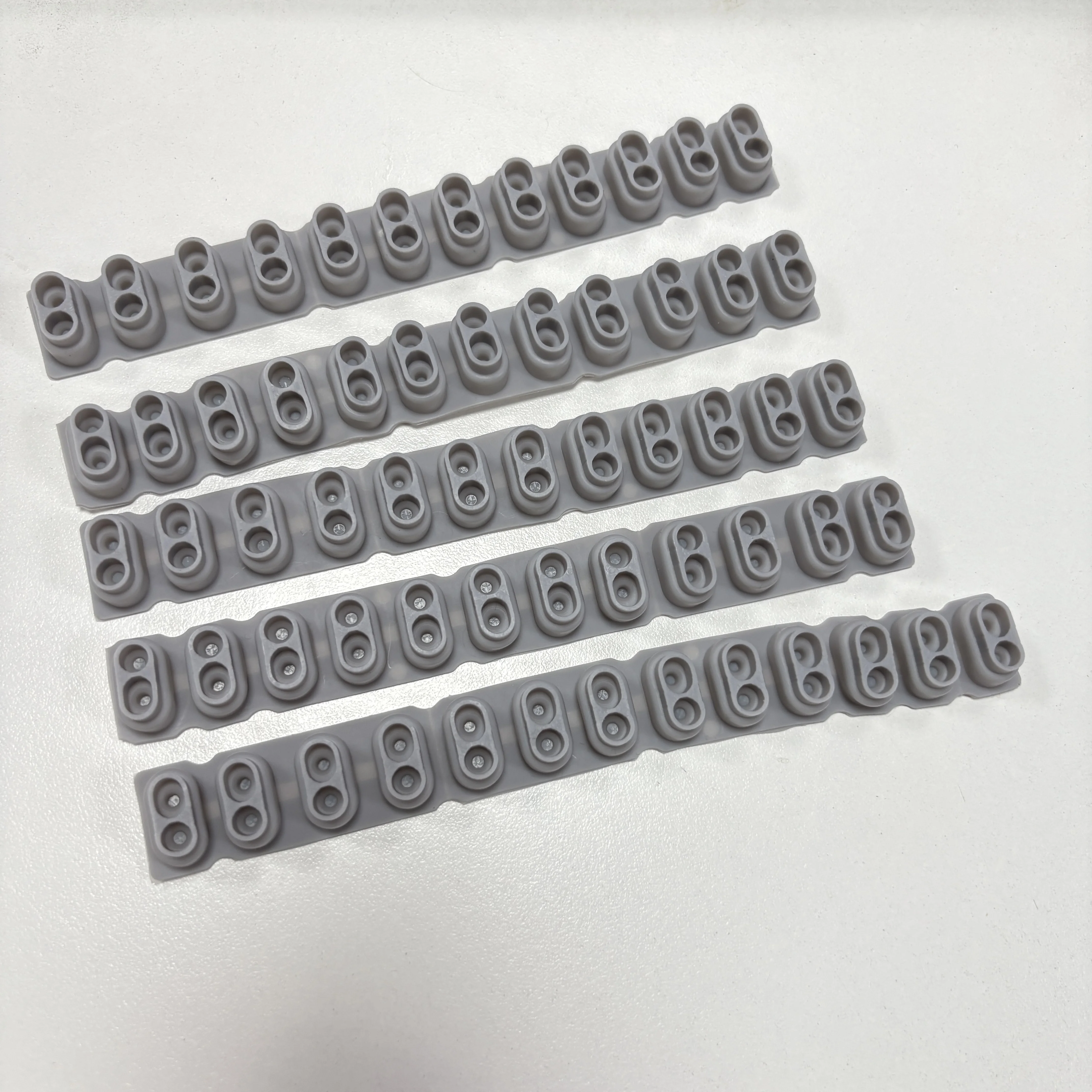 

Резиновые контактные полоски для Korg PA300 PA500 PA600 PA1000 PA900 X50 PA700 (5 шт.)