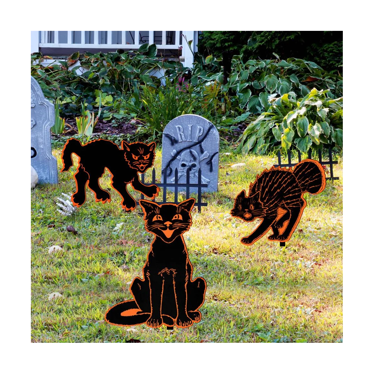 

3Pcs Ground Plug Outdoor Decor Halloween Decorations Outdoor Ornaments Festival Stakes Chimney Props