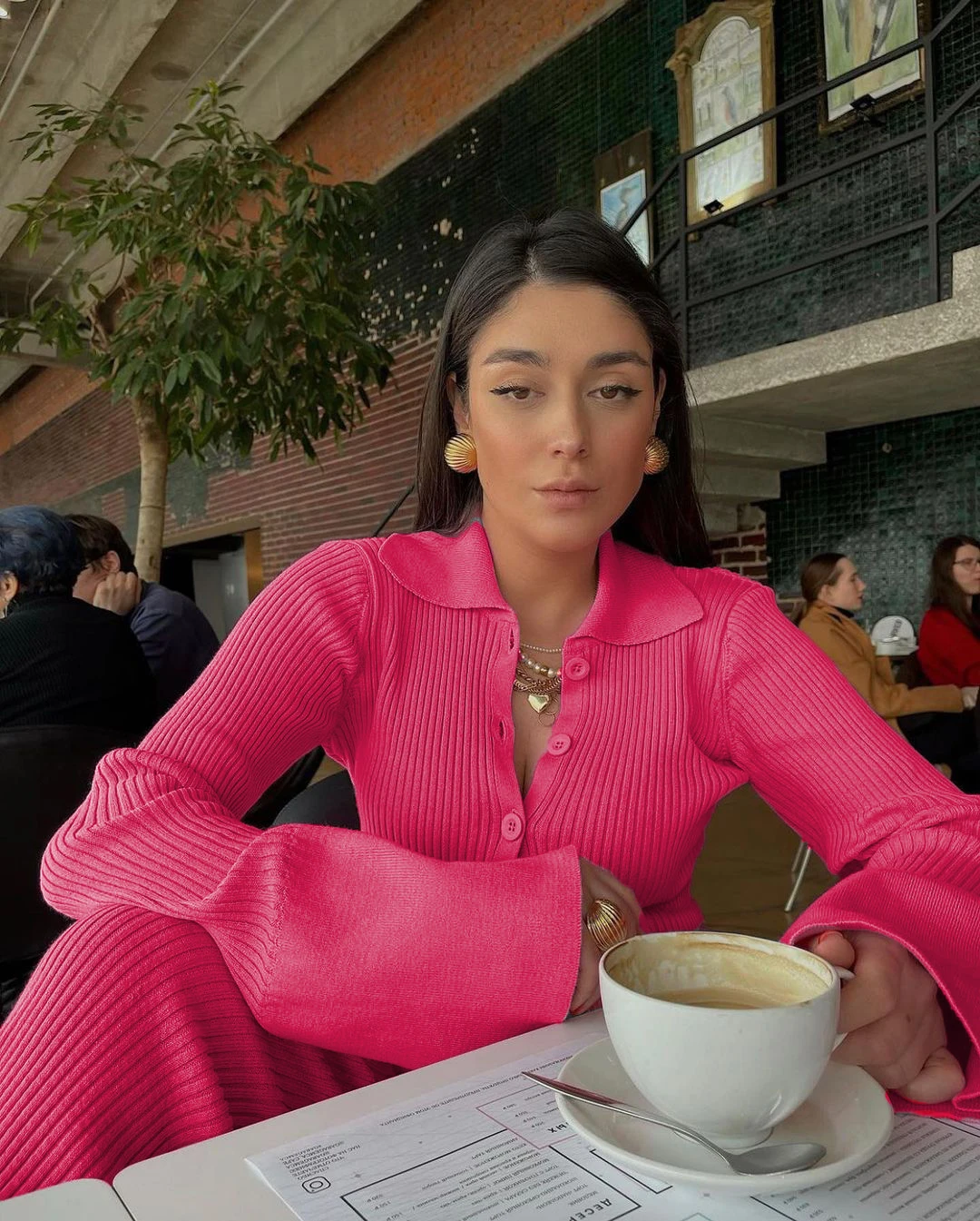 

Trui Effen Kleur Past Vrouwen Bijpassende Sets Oversized Fleece Broek Roll Kraag Gebreide Top Flare Mouw Lui Stedelijke Stijl