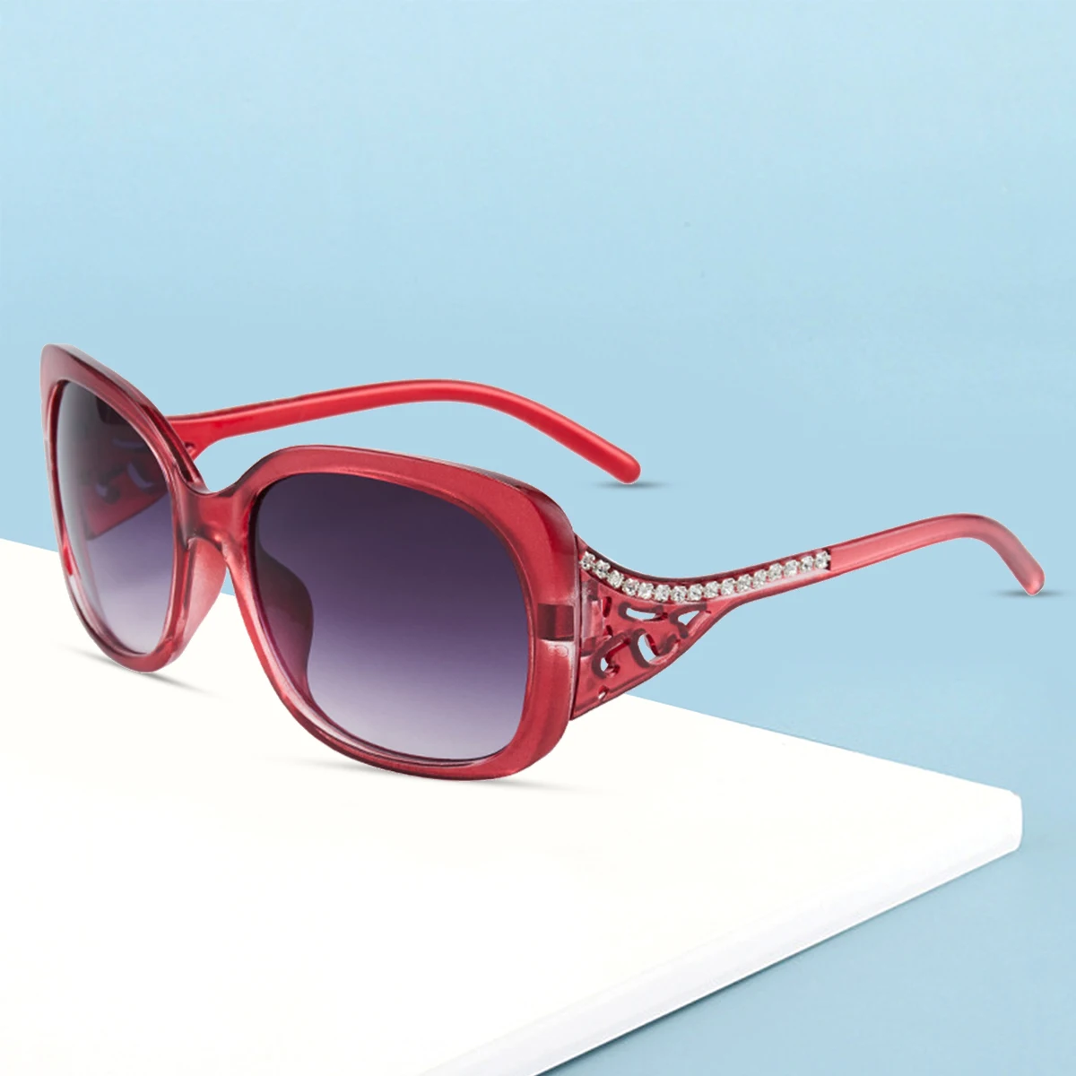 Женские солнцезащитные очки кошачий глаз с металлическим принтом и змеиным