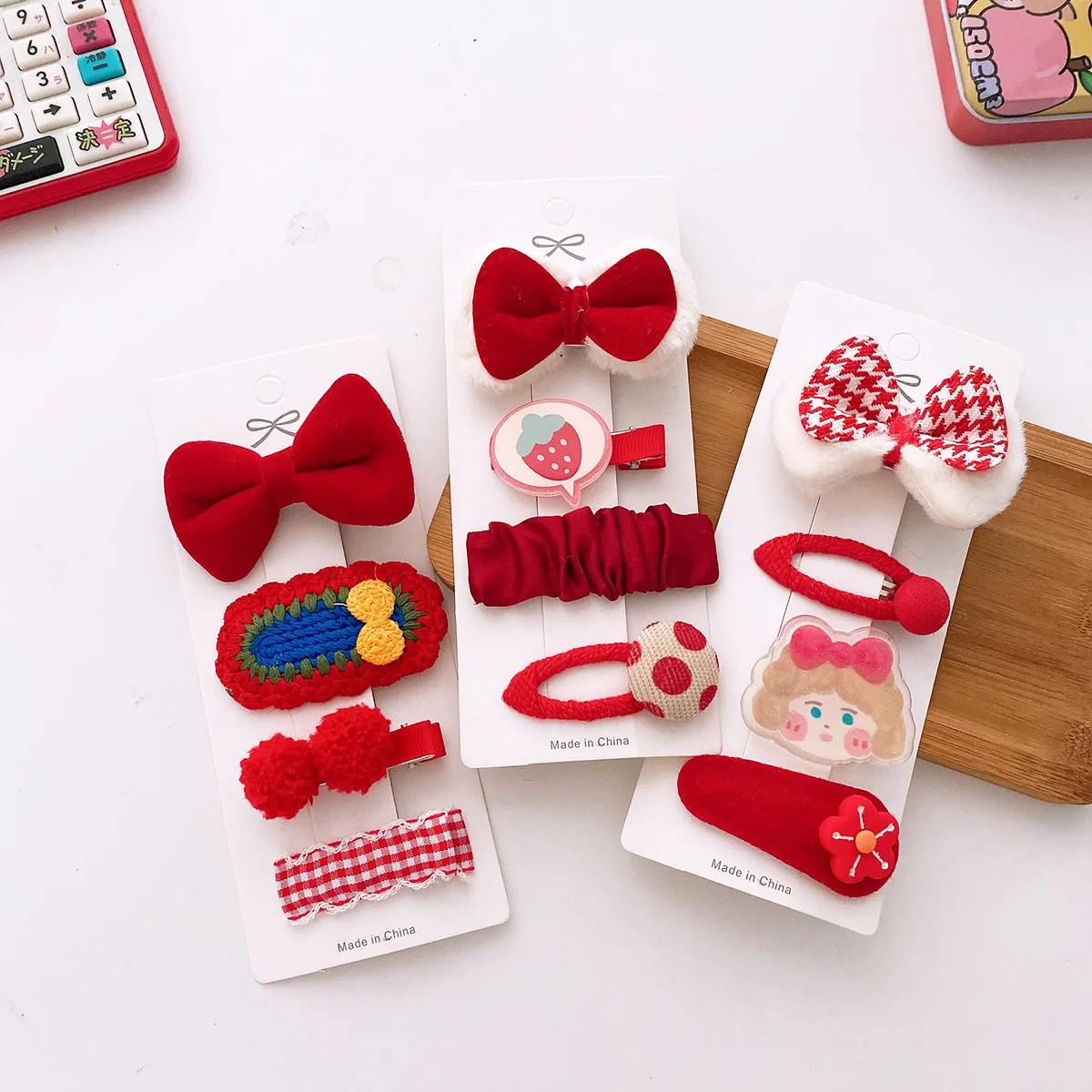 

4Pcs/set Red Bow Hair Accessories for Baby Girls Autumn Winter Plush Bangs Hairpins Sweet Children New Years Hair Clips Gifts
