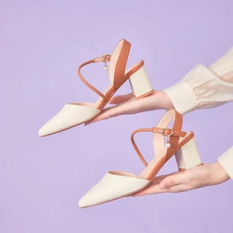 

Женские босоножки на высоком каблуке, универсальные уличные удобные сандалии Baotou с пряжкой, размеры 34-40, Новинка осени 2022