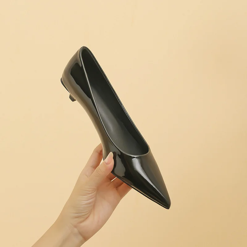 

Туфли-лодочки женские из лакированной кожи, мягкие, заостренный носок, средний каблук, низкий каблук, офисные, для весны